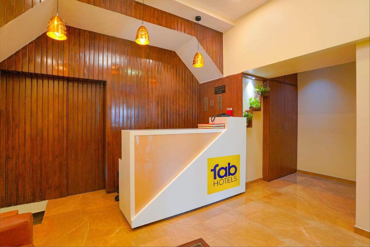 Fabexpress Colaba Grand Mumbai Exterior photo